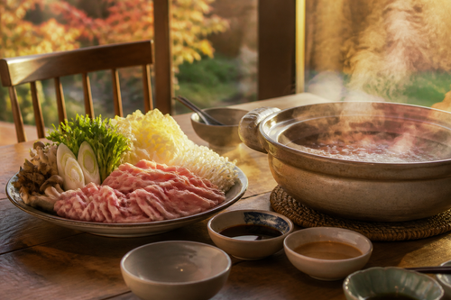 豚しゃぶの部位の違いと選び方｜バラ・ロース・肩ロースの食感、やわらかいゆで方とたれ