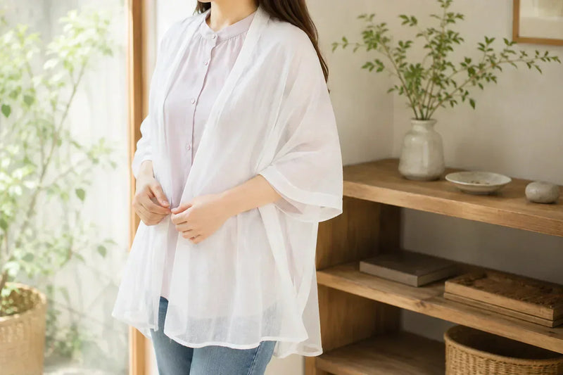 梅雨の冷房が気になる季節に。国産シルク100%のストールがおすすめです！