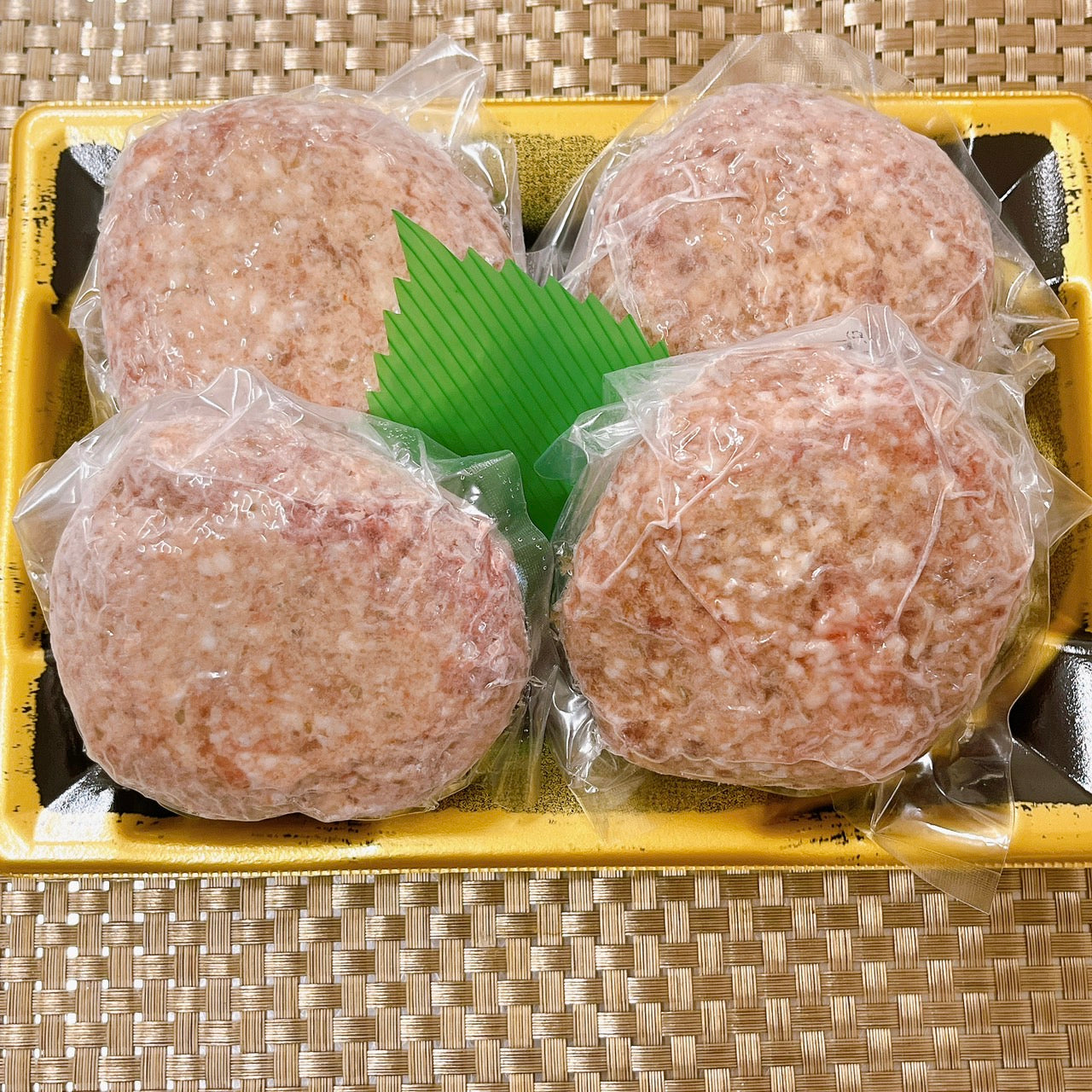 【熊本】 肥後あか牛100％ハンバーグ（生・冷凍）｜噛むほどに広がる赤身の旨み